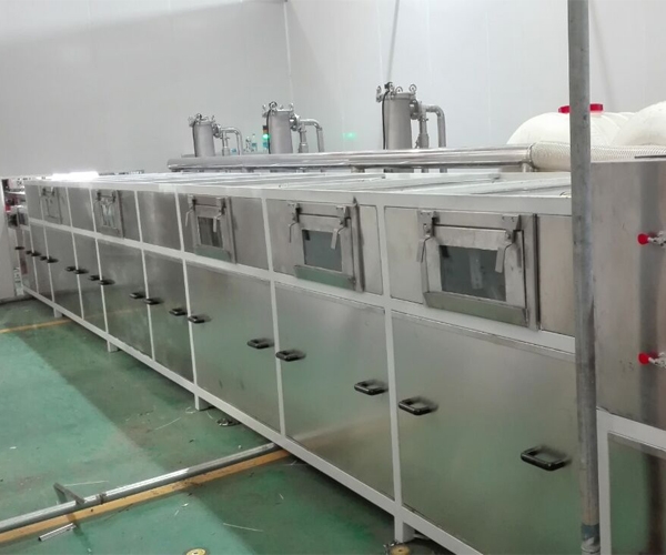烟台通过式喷淋清洗线